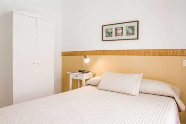 Hostal Jomarijo Фуэнхирола Экстерьер фото